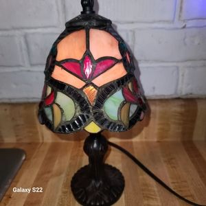 Small Stained Glass 9" Lamp